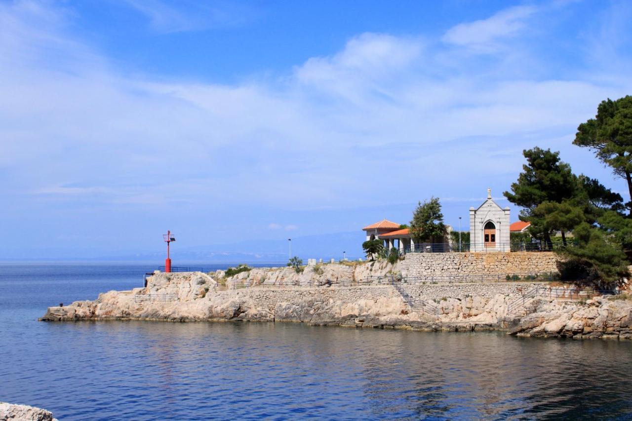 Apartments By The Sea Veli Losinj, Losinj - 19196 外观 照片
