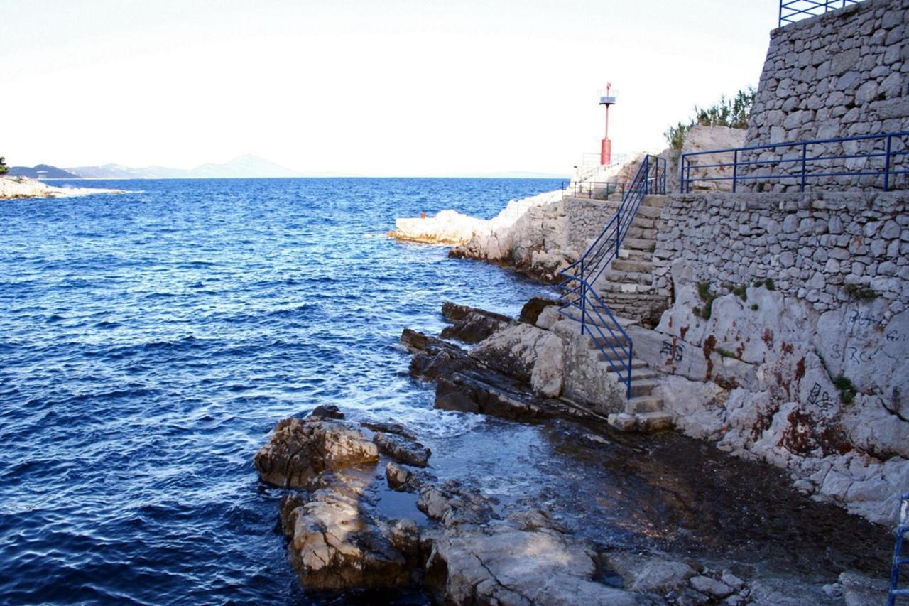 Apartments By The Sea Veli Losinj, Losinj - 19196 外观 照片